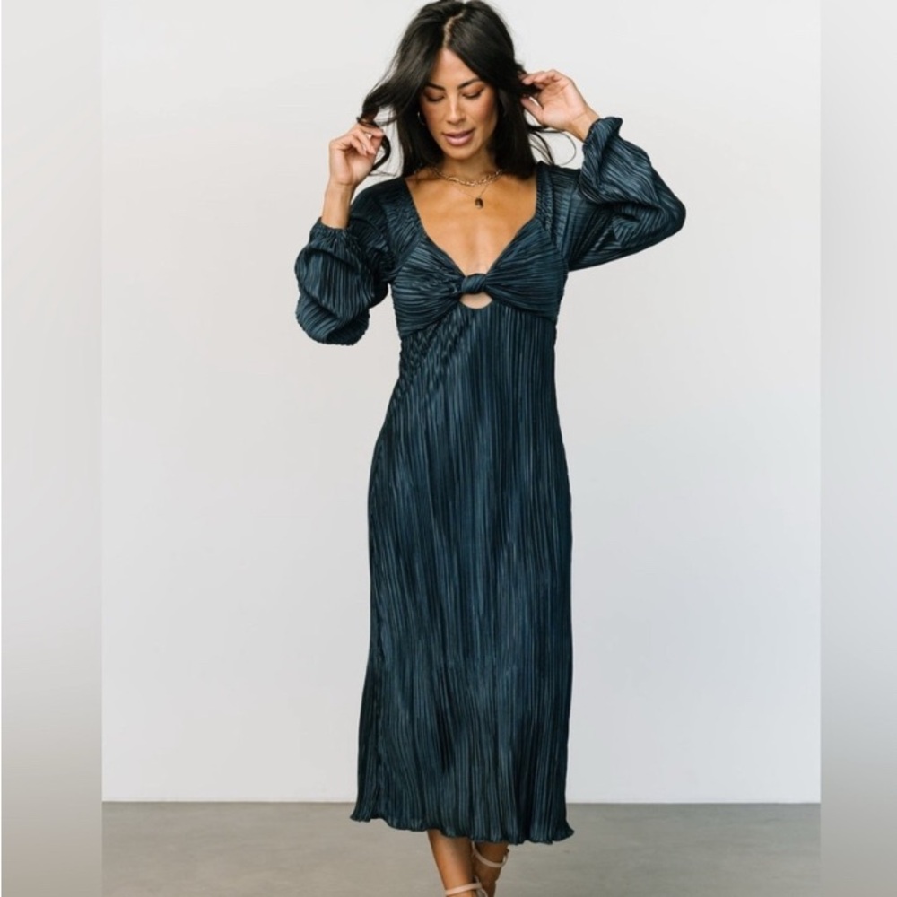 Elegant Peacock Teal Midi Dress